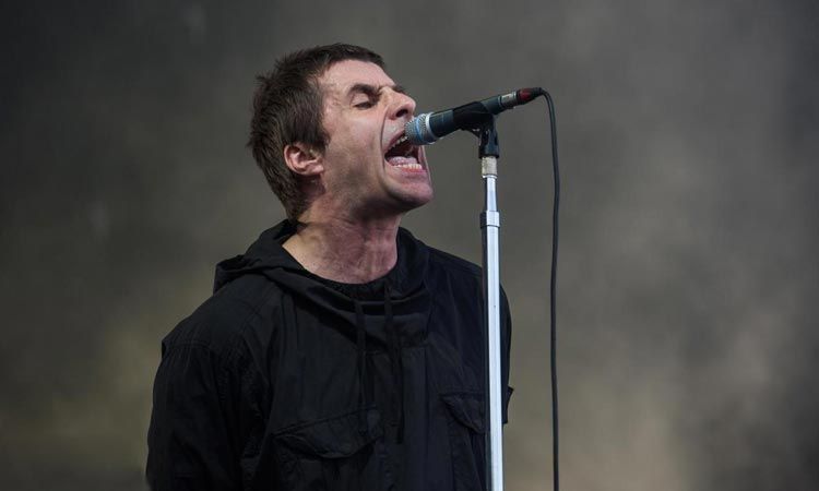 Liam Gallagher ส่งใจช่วยน้องๆ และโค้ชทีมหมูป่า ด้วยเนื้อเพลง Stop Crying Your Heart Out
