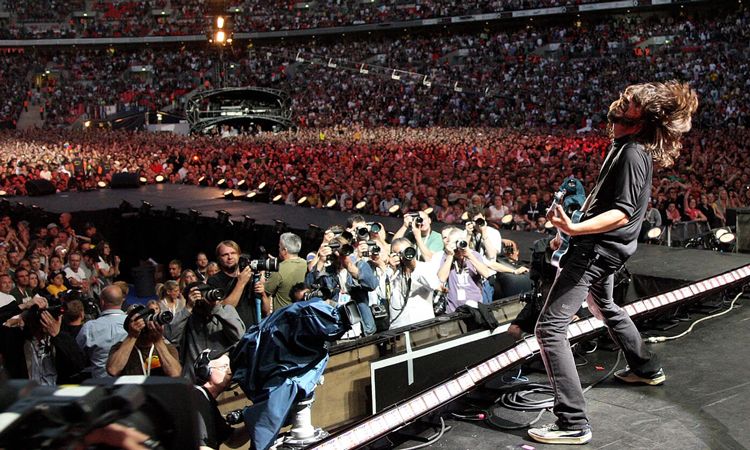 Foo Fighters เปิดคอนเสิร์ตแบบเต็มความจุครั้งแรกในยุคโควิดที่ Madison Square Garden
