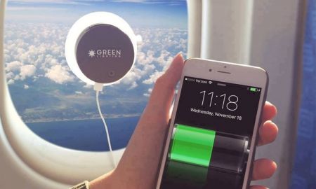 GreenLighting Solar Phone Charger เครื่องชาร์จแบตพลังงานแสงอาทิตย์แบบพกพา