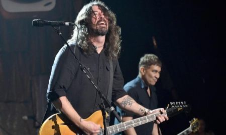 ฟัง Sunday Rain เพลงใหม่ล่าสุดของ Foo Fighters