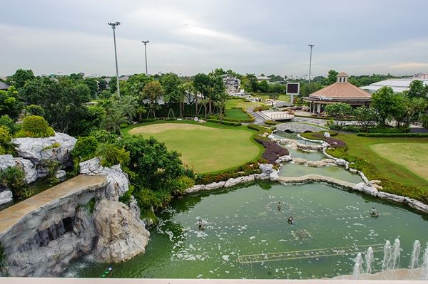 Courtyard at Golf Park, Phothalai Leisure Park
