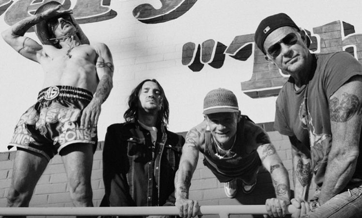 Red Hot Chili Peppers กลับมาแล้ว! พร้อมกับซิงเกิ้ลแรกในรอบ 5 ปี Black Summer