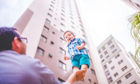6 วิธีเลี้ยงลูกในคอนโด ให้มีพัฒนาการดี แข็งแรง ปลอดภัย