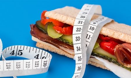 อาหารลดน้ำหนัก ช่วยเผาผลาญไขมัน ทานทุกวัน น้ำหนักลดลงอย่างรวดเร็ว