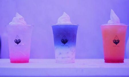 Floatlove ร้านไอศกรีมแนวใหม่ที่วัยรุ่นไทยต้องมาโดน รับรอง แปลก แหวกแนว