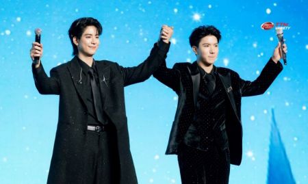 เติมพลังความสุขครบทุกโมเมนต์! ประมวลภาพ “ซี-คีน” คลั่งรัก เปิดฉากซีรีส์ “WEIRDO-101 แรงโน้มถ่วงระหว่างเรา”