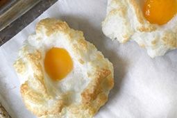งานไข่ก็มา!! นี่คือ ไข่ดาวก้อนเมฆ เมนูอาหาร ไอเดียสร้างสรรค์ ใครๆ ก็ทำได้ แถมหน้าตาก็น่ากินฝุดๆ