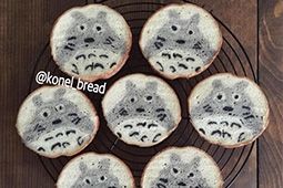 นักทำเบเกอรี่ในญี่ปุ่น ใช้เทคนิค ซูชิโรล สร้างสรรค์ลายขนมปัง ที่น่ารักจนทานไม่ลง!!