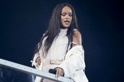 Rihanna เอ่ยปาก อย่ามาจับโปเกมอน ในคอนเสิร์ตฉัน!