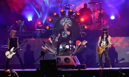 Guns N' Roses ขายตั๋วคอนเสิร์ต 1 ล้านใบ ในวันเดียว!