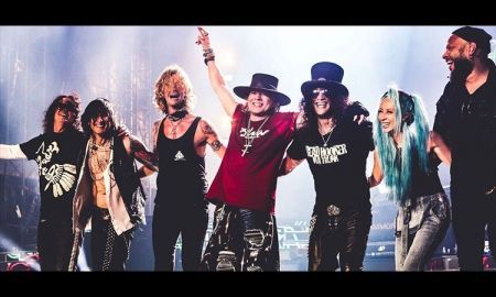 Guns N'Roses เตรียมขายช่อกุหลาบเนื่องในวันวาเลนไทน์