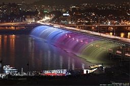 Banpo Bridge สะพานสีรุ้ง สะพานน้ำพุที่ยาวที่สุดในโลก